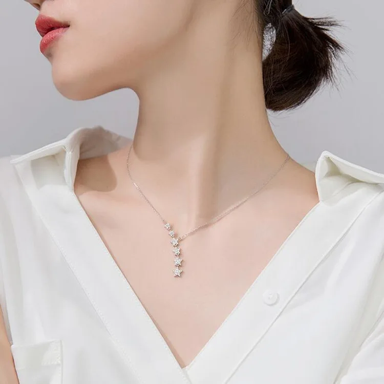 

Six Star Falling South Korea Delicacy Zircon Star Pendant Necklace Women's Cool Five-pointed Star Choker Necklace
