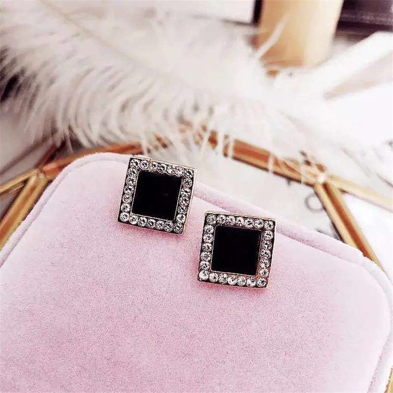 Hc175a02e9a0f45c2a48e322247568c41V