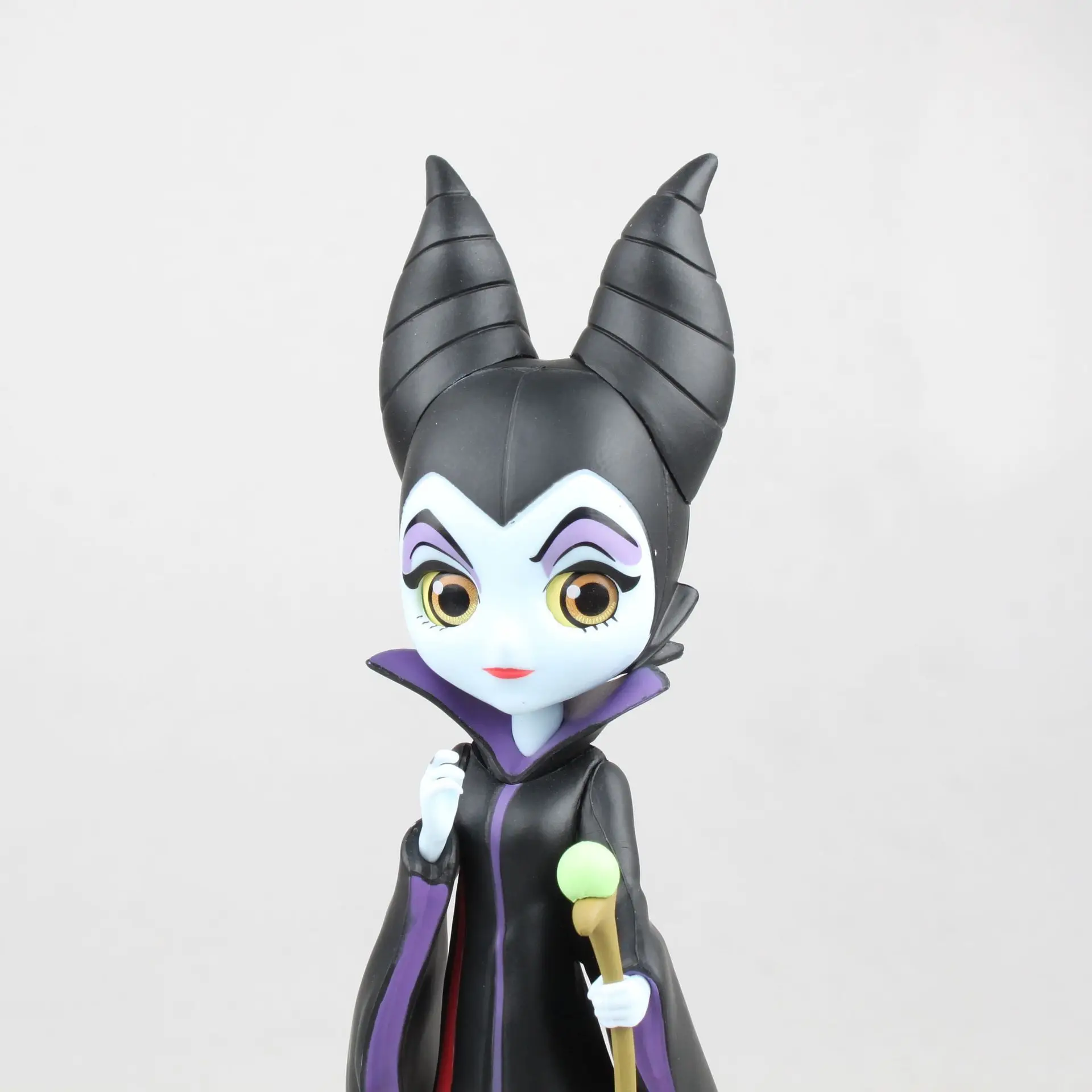 

Anime Model Cute with Big Eye Villain Queen Maleficent Dark Decoration Garage Kit