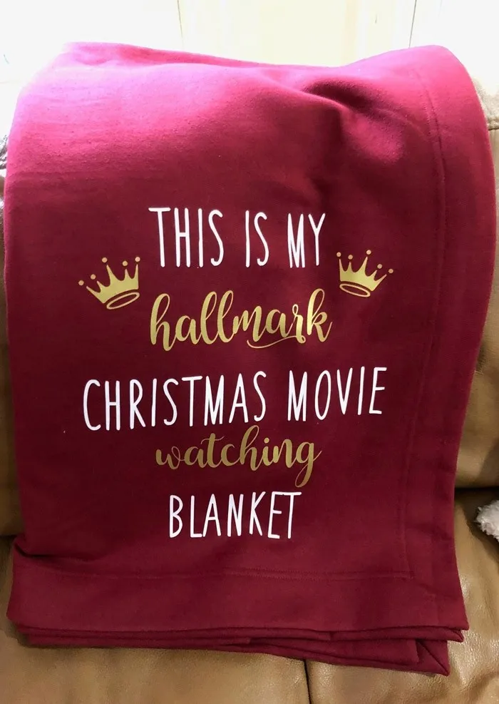 HALLMARK продает новые рождественские фильмы для amazon одеяла на Рождество