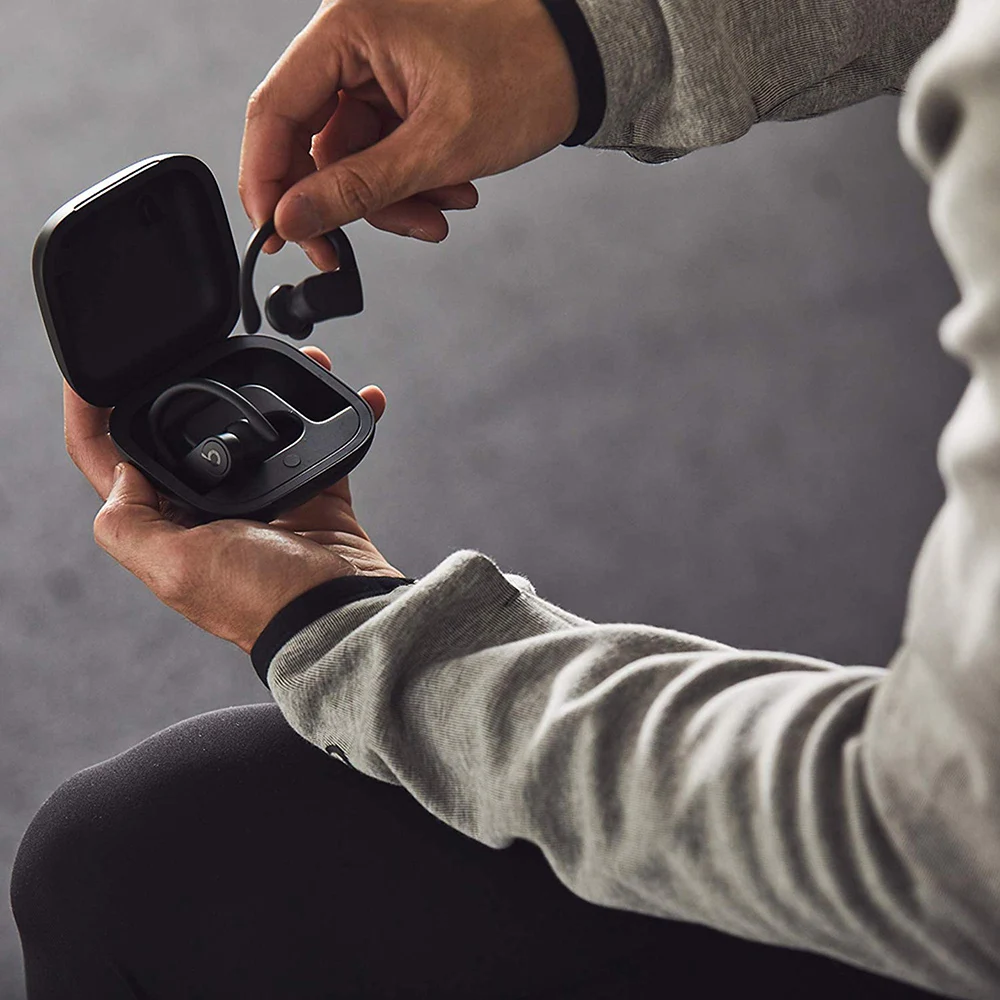 Wireless in-ear monitoring system 2 channels and 2