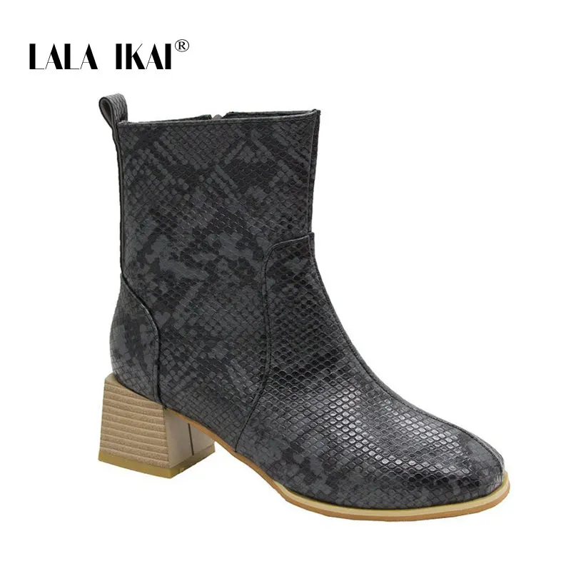 black LALA IKAI/Женская обувь; Зимние ботильоны из змеиной кожи; офисные Ботинки Челси из искусственной кожи на молнии; женские пикантные ботинки; Bota Feminina; XWC5491-4 - Цвет: black