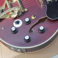 Гитарная фабрика на заказ, высокое качество, новейшая темно-красная пустотелая Классическая джазовая гитара с бигсби тремоло, Двойной вход, 01 335