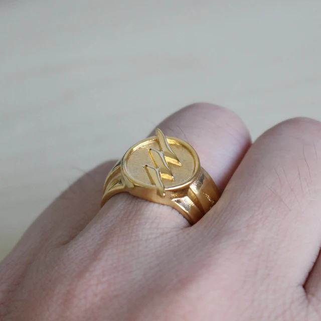 THE FLASH Costume Ring – A Brief History | Unleash The Fanboy