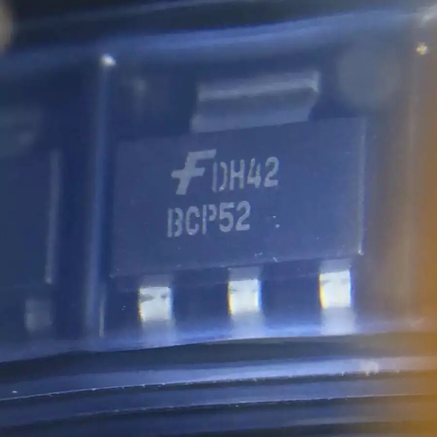 100 шт/BCP52-16 BCP52 SOT-223 uklad scalony
