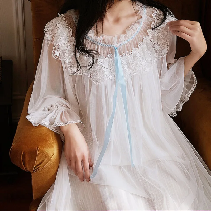 Sweet Soft White Lace Women's Vintage Long Nightgowns Long Sleeve Sleepwear Lovely Princess