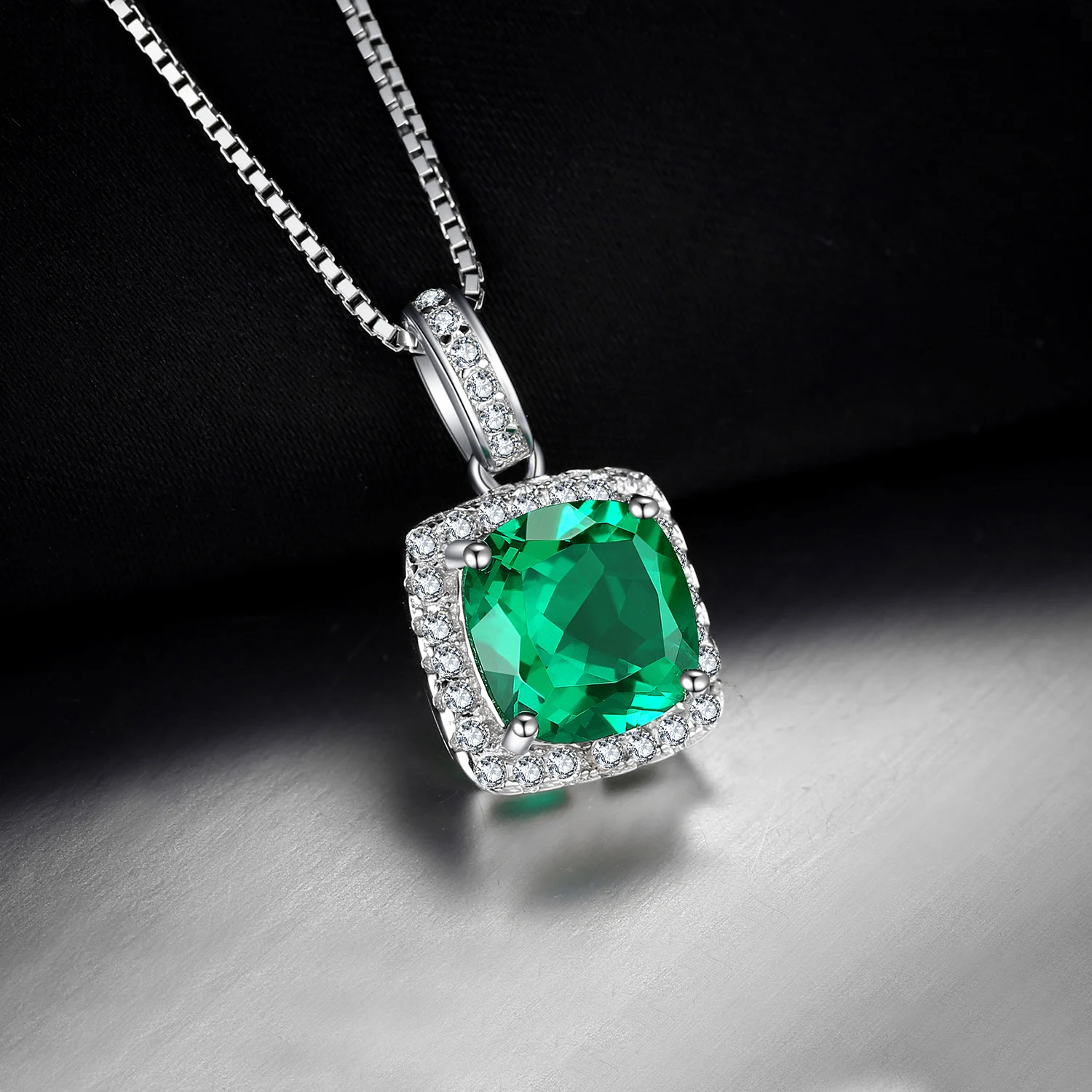 Collier Pendentif Cœur émeraude Avec Halo - Argent 925 - Pierre De Naissance - 8 Mm - Neuf