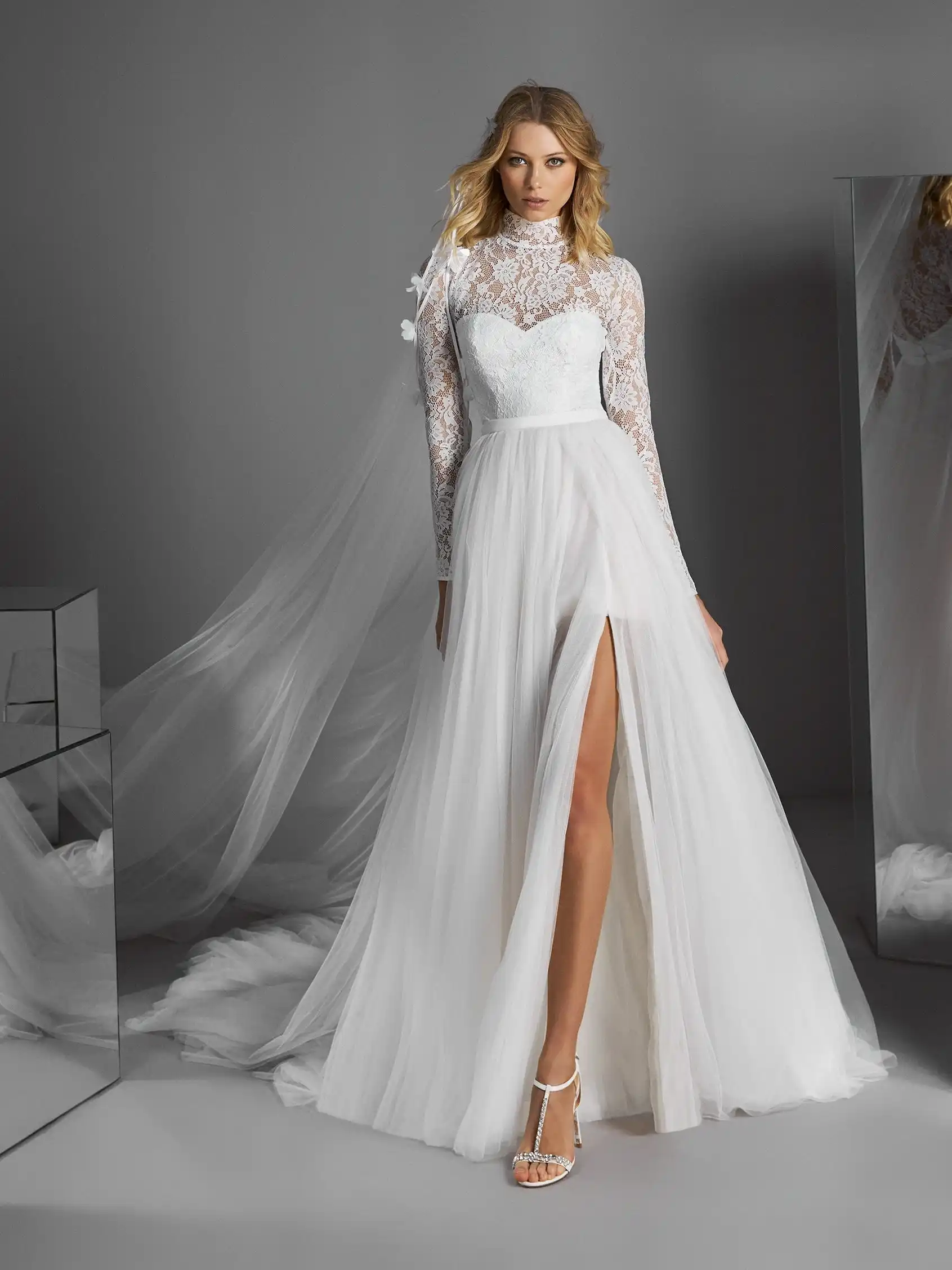 

High Neck A-LINE WEDDING DRESS Franch Lace Transparent Long Sleeves With Slit Vestido de Novia Bridal Gowns Real Samples