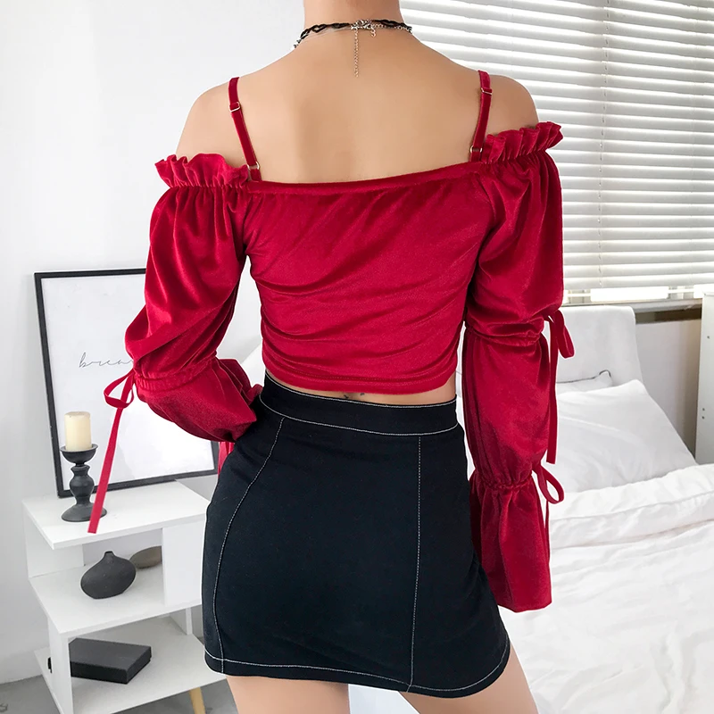 Blusa Roja Hombros Descubiertos 2025