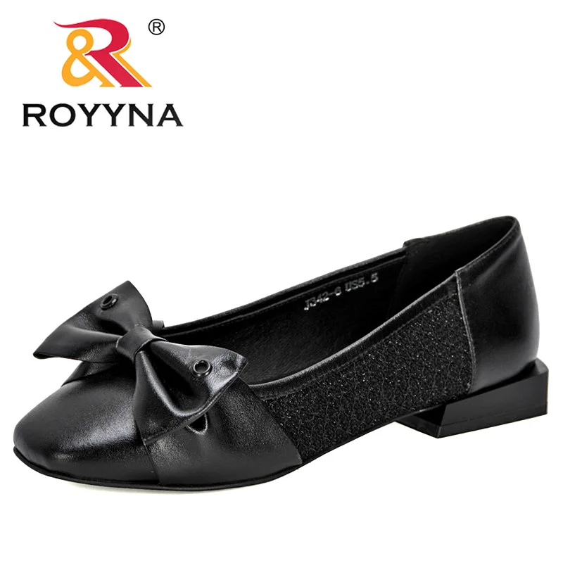 

ROYYNA 2020 New Designers Popular Flat Shoes Women Slip On Casual Shoes Loafers Ladies Outdoor Leisure Footwear Zapatos Mujer