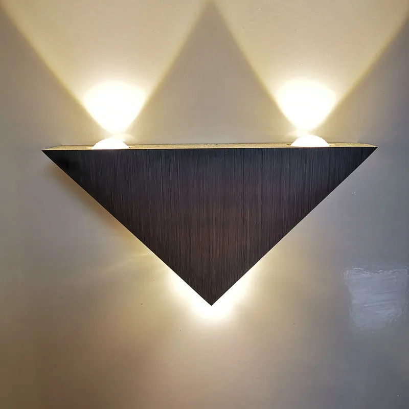 LED Wall Lamp Aluminium 3W Triangle Shape Bedroom Light Home Decor AC110V 220V