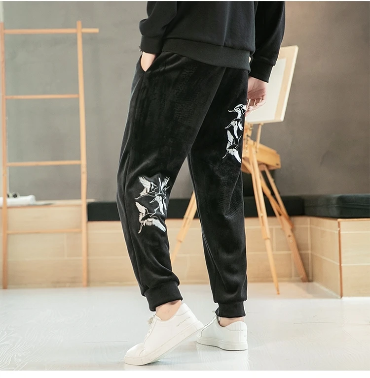 UYUK2019 Winter New Loose Fashion Trend Lanterns Beam Feet Super Warm Embroidery Chinese Style Men's Casual Pants Joggers