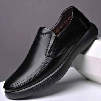 

2020 Witer Men's Genuine Leather Shoes 38-47 Head Leather Soft Anti-slip Loafers Shoes Man Casual Leather Winter Warm Shoes