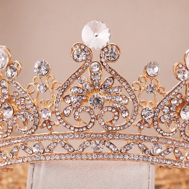В форме сердца Стразы большая корона Европейская и американская принцесса короны Украшенные Корона невесты