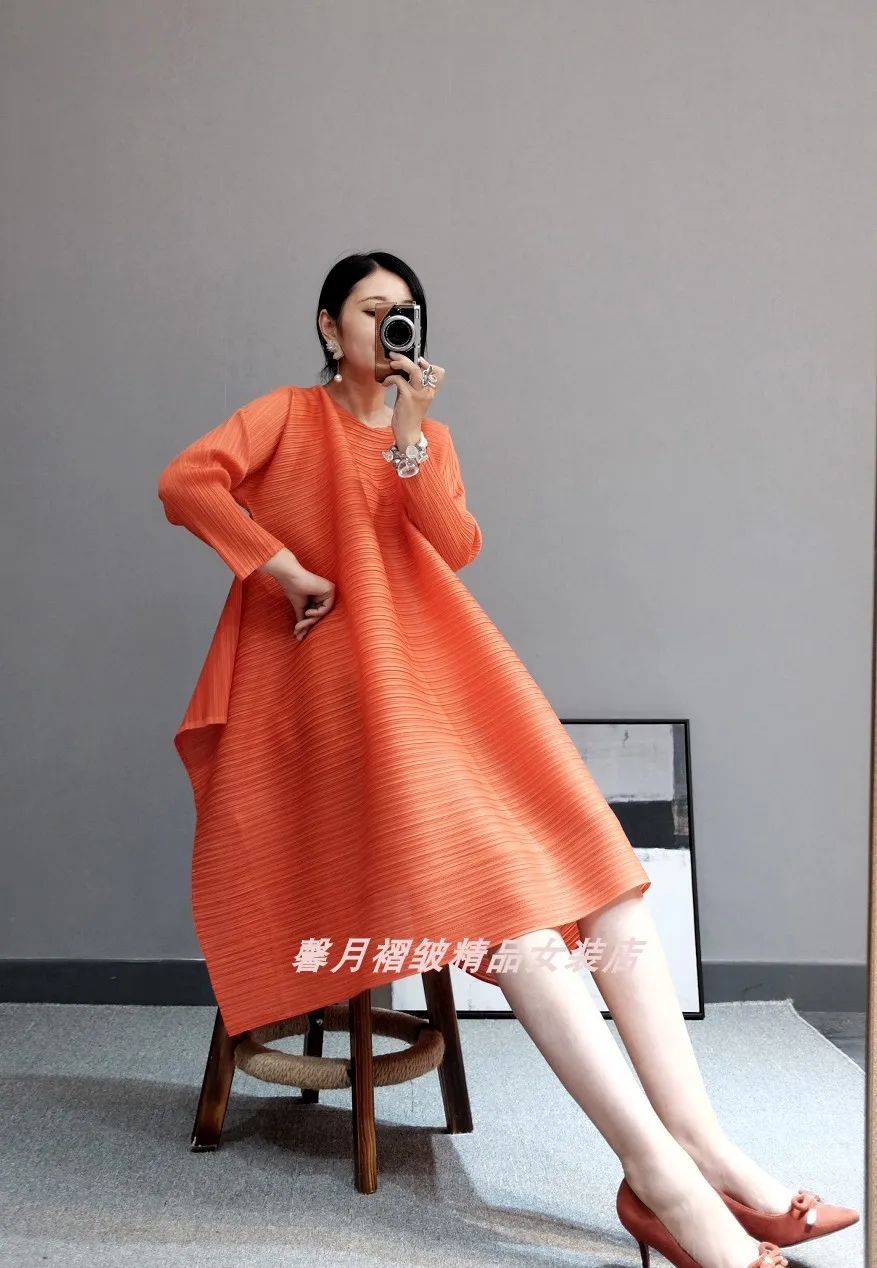 Лидер продаж Miyake модные однотонные складные с круглым воротником Длинные рукава большие трапециевидные платья