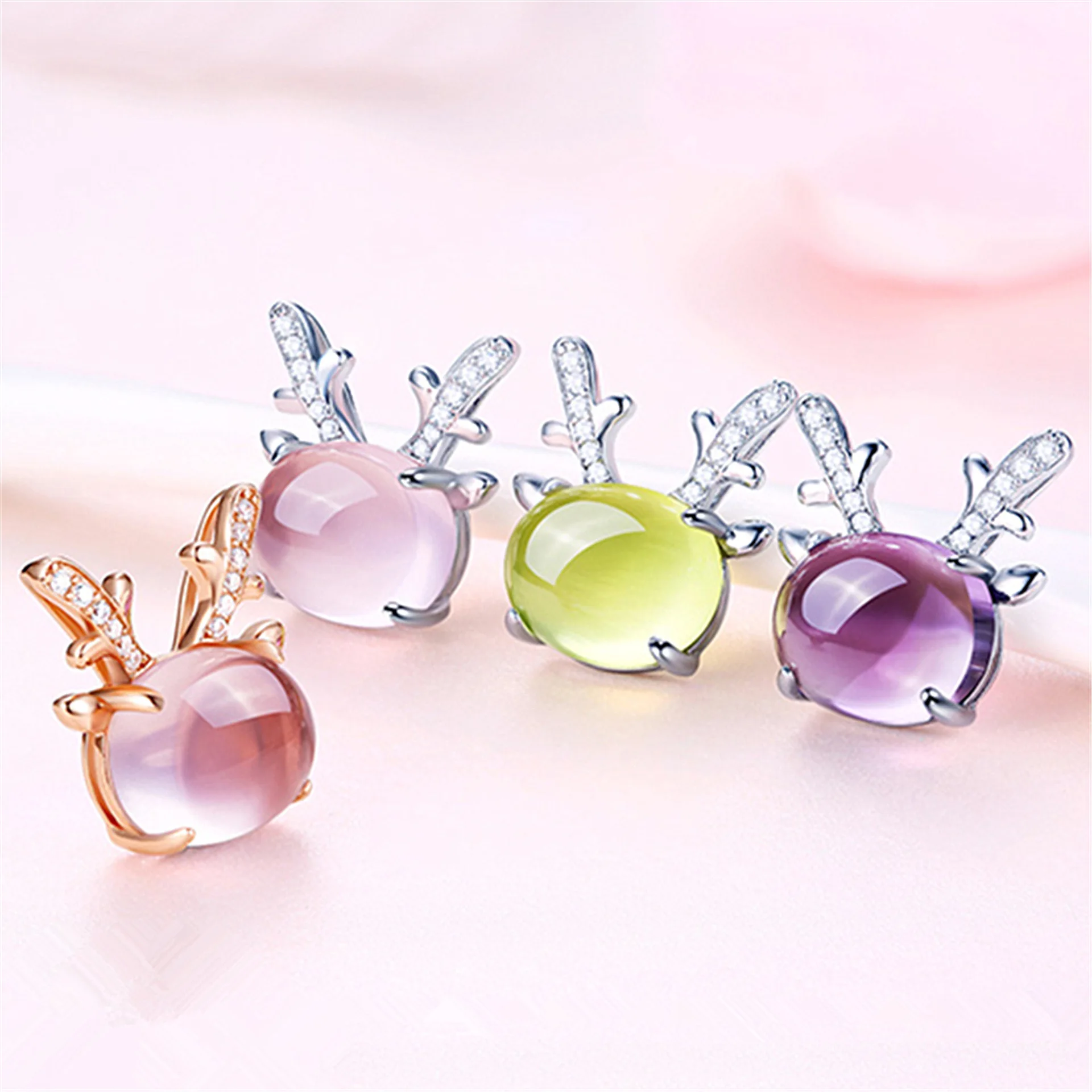 

Sweet Cute Silver Color Antlers Crystal Necklace for Women Girls Birthday Gifts Cocktail Party Clavicle Necklace Female Jewelry