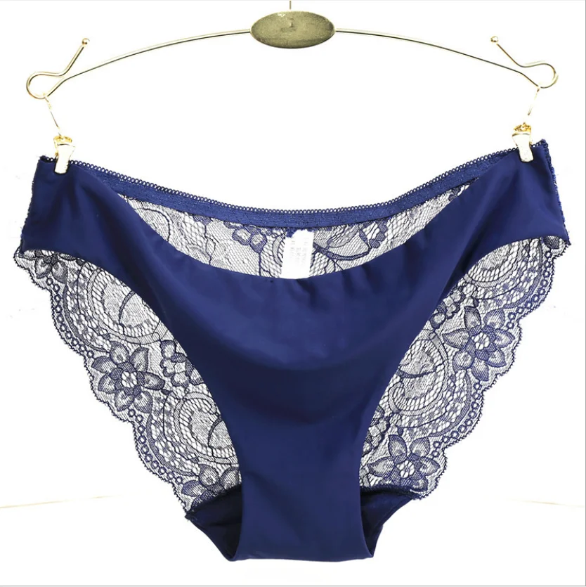 Кружевные тонкие срезанные трусики простые обтягивающие удобные трусы женские