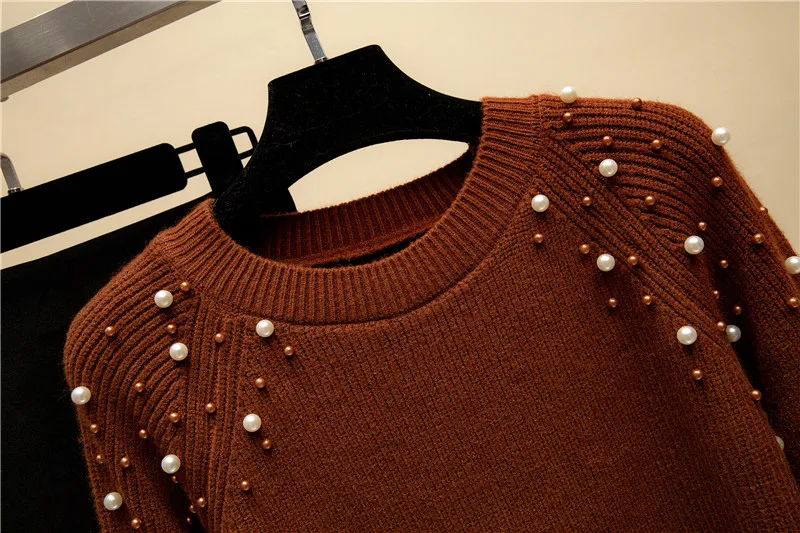 Осенний Женский вязаный свитер с круглым вырезом в европейском стиле с жемчугом и бусинами,, с длинным рукавом, с разрезом сбоку, женские пуловеры, свитера, топы