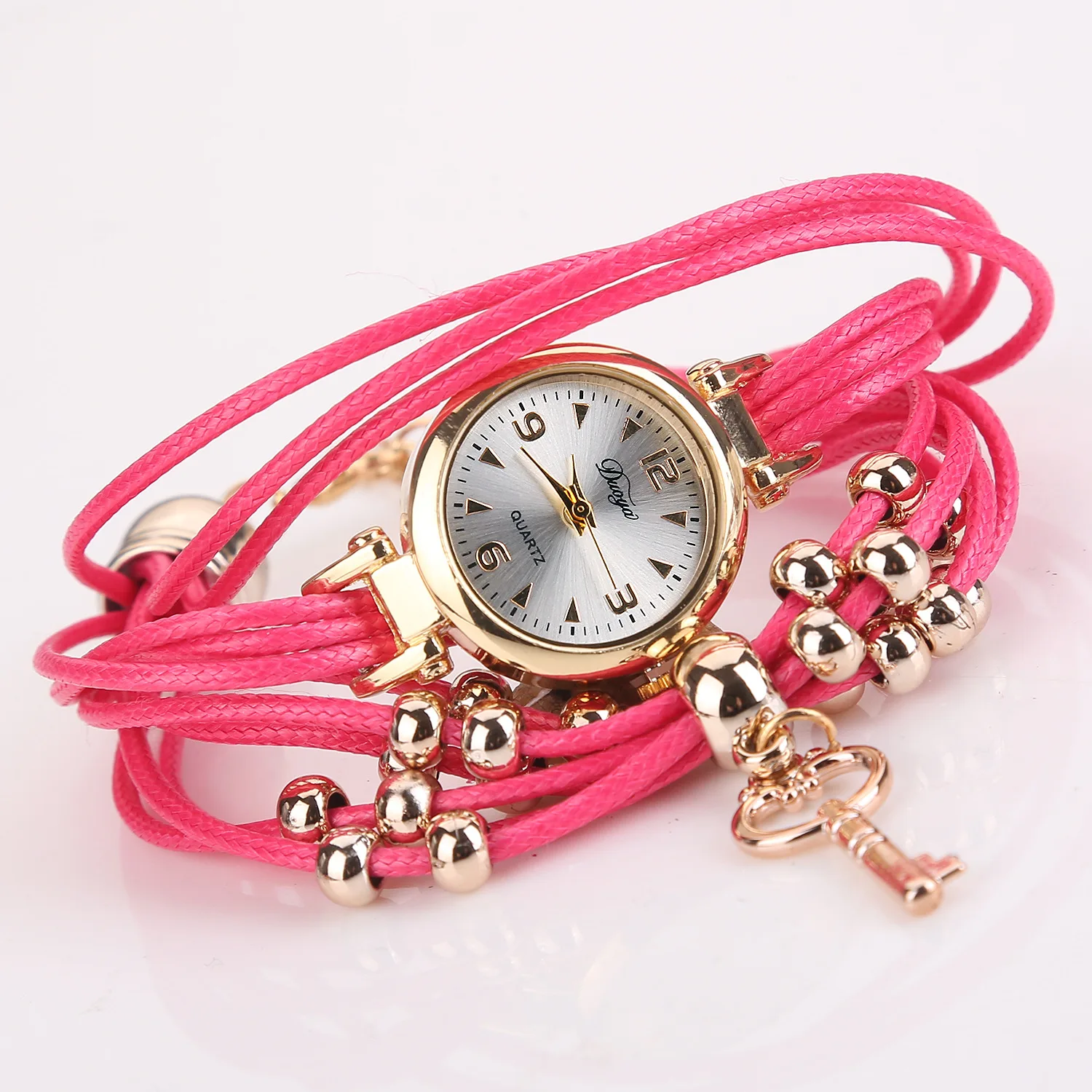 Hot Ladies Watch New Products in 2021 Ladies Pendants Personalized Bracelet Watch New Products in China