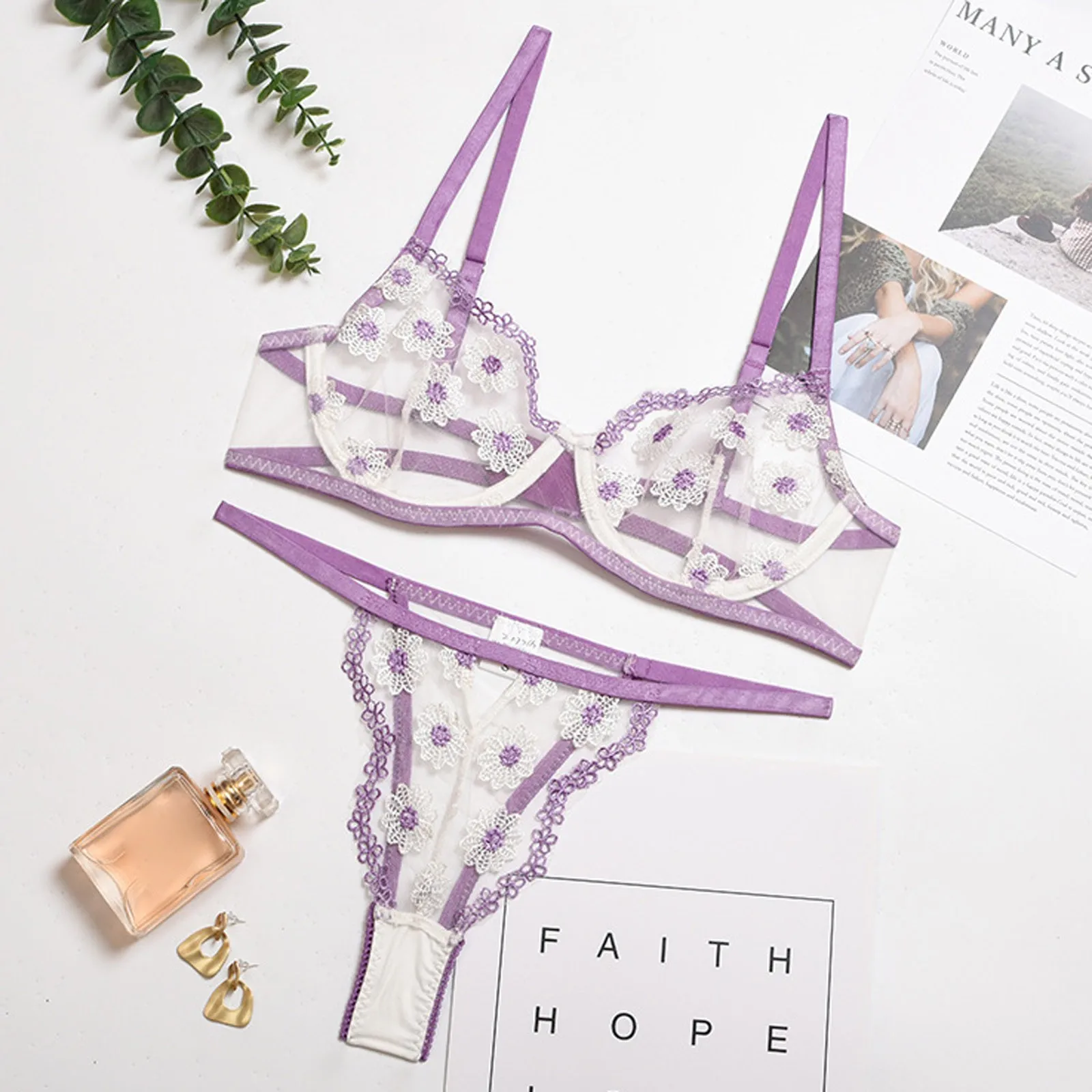 Кружевное женское нижнее белье сексуальное с тремя точками и стальными кольцами