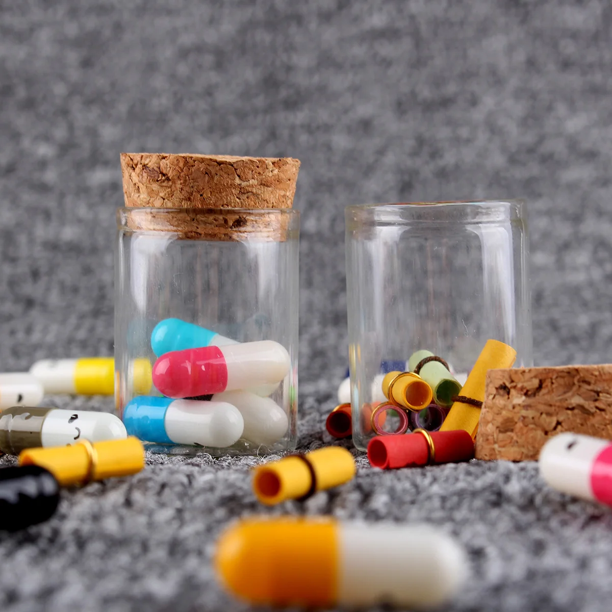 12 pieces 15ml Lab Glassware Glass Test Tube with Cork Stopper Tiny Glass Spice Jars Vials 30*40mm for Art DIY Crafts