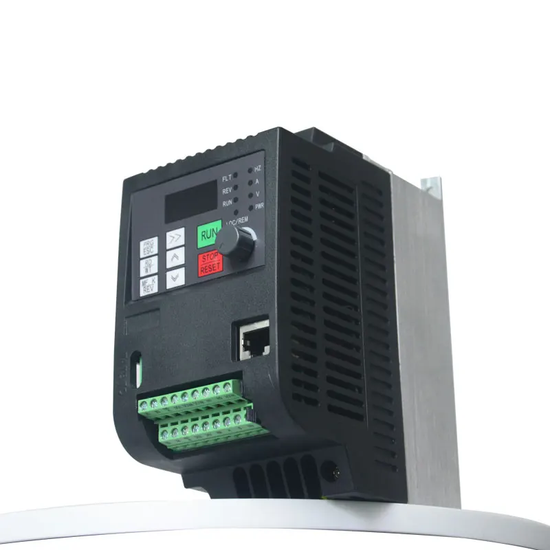 PV solar inverter DC to AC three-phase converter 220V/380v 0.75kw/1.5kw/2.2kw/4kw with MPPT Control solar pump VFD images - 6