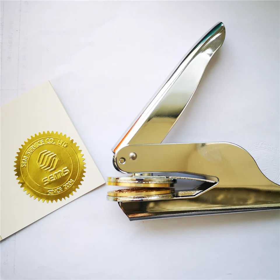 オーダーエンボッサー 1UPJ-16866025]セレナ e-POWER(HFC27)エアコンコンプレッサー