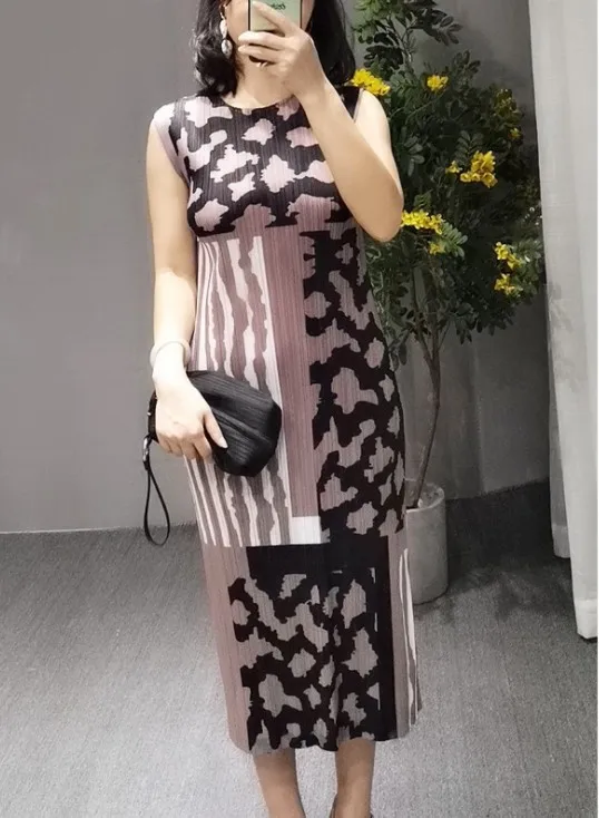 Горячая Miyake модное складное лоскутное платье без рукавов с круглым вырезом прямое платье доступно