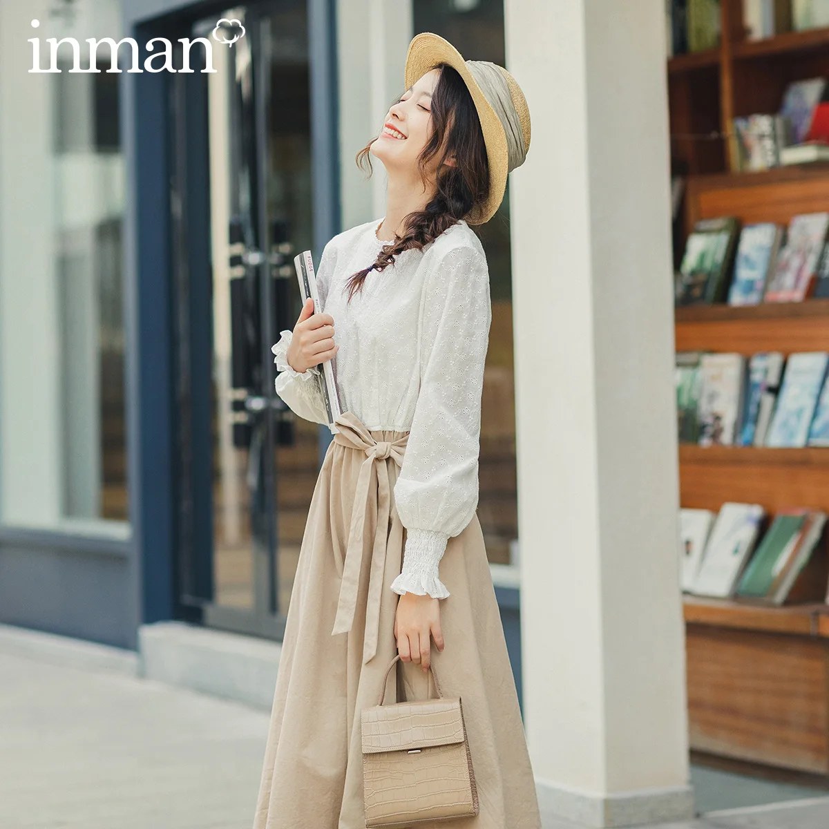 

INMAN 2020 Spring New Arrival Literary Elegant Style Cotton Material O-Neck Elastic Long Sleeve Lady Dresses