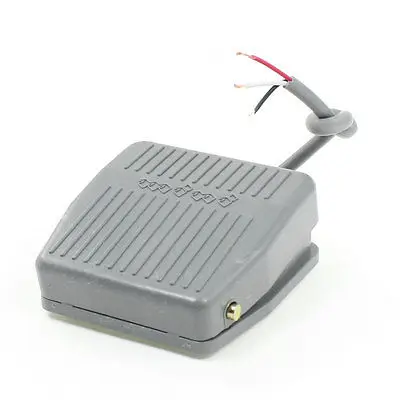 

FS-201 AC 250V 10A Nonslip Surface Momentary Contact Foot Pedal Switch