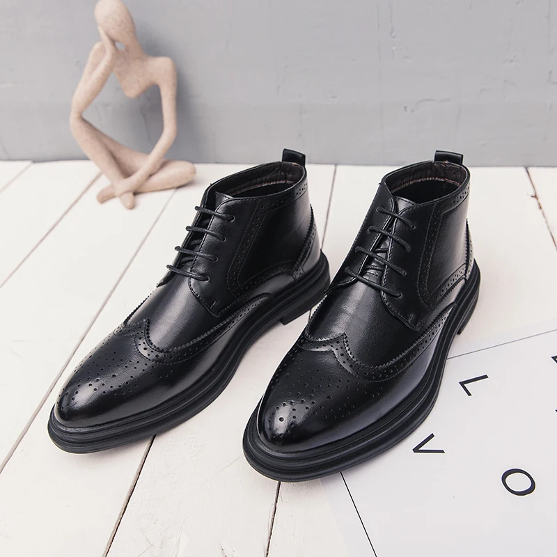

Men's Shoes Casual Luxury Brogue Shoes Men Spring Autumn British Style Business Jeans Boots Fashion High Top Formal Dress Shoes