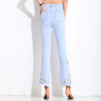 Jeansy Damskie - Haftowane Kwiaty - Slim 2