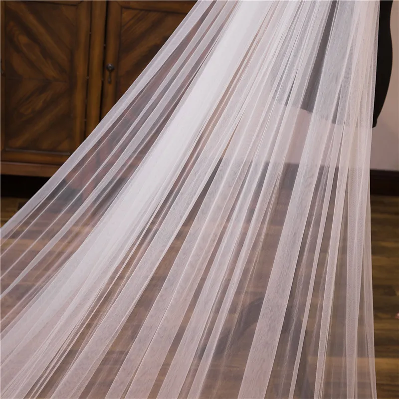 3M*3M length Wedding Veil with Comb Lace Appliques Luxury Bridal Veil Hot Sale