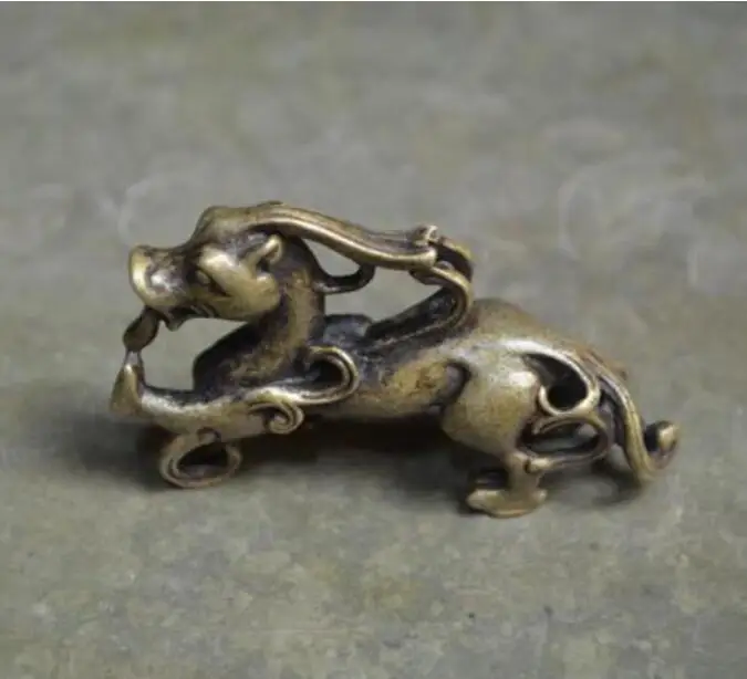 Copper Statue Chinese Collection OLD brass hand carved dragon Small statue pendant | Дом и сад
