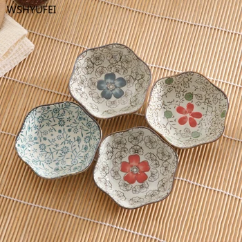 

6Pcs Creative Japanese style plum blossom ceramic dish soy sauce vinegar mustard dish kitchen multifunctional ceramic plate