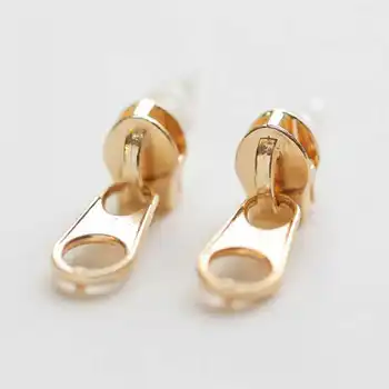 

New Fashion Women Funny Zip Zipper Studs Stud Earrings Goth Punk Gothic Earstud