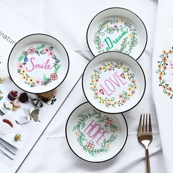 

4PCS Round Sauce Dish Bowl Ceramic Seasoning Dispenser Tray Kitchen Accessories Personalized Condiment Soy Oil Plates Home Decor