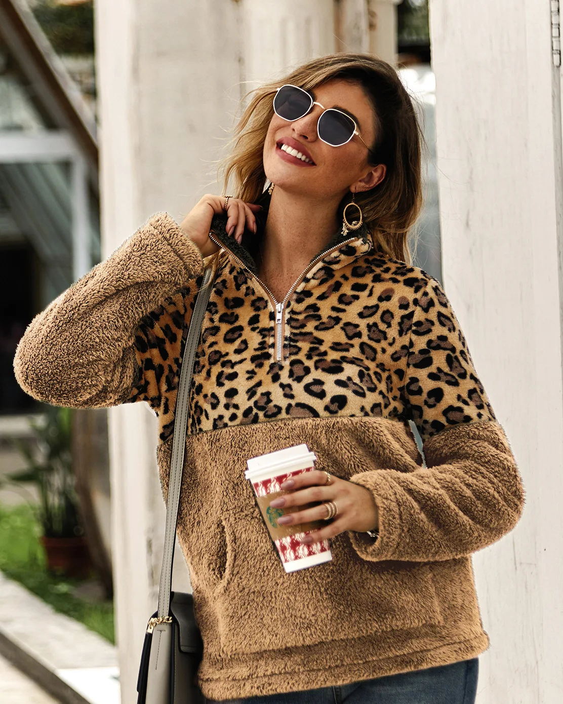 Зимний флисовый свитер модный Леопардовый пэтчворк пушистый толстый свитер теплый пуловер на молнии Женское зимнее пальто Топы из шерпы