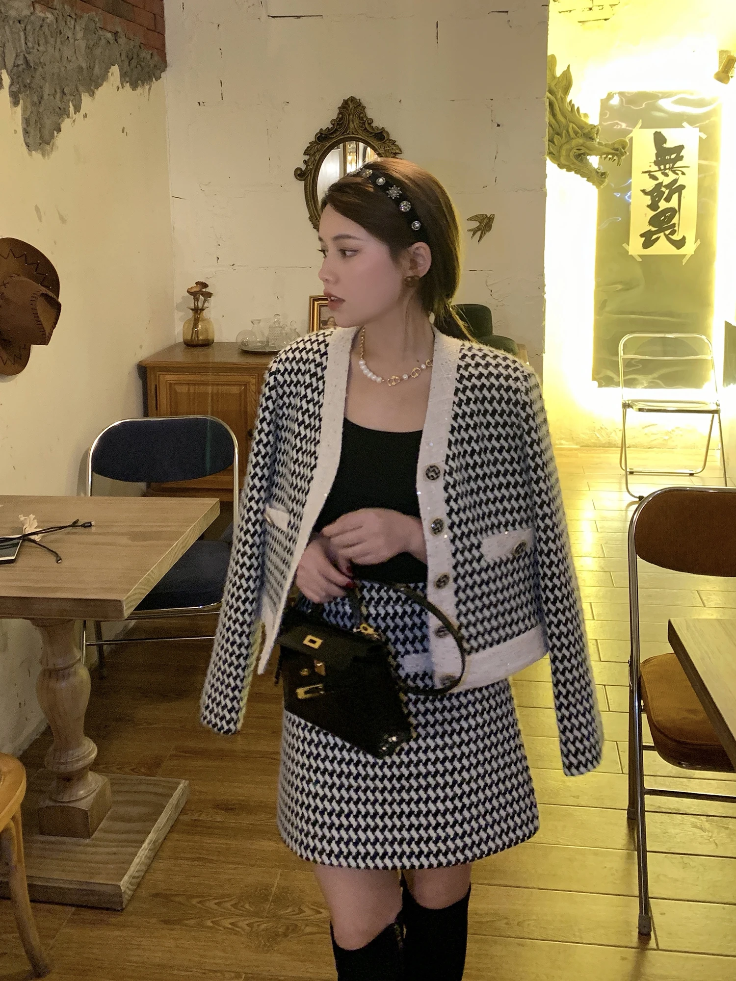 

Vintage Houndstooth Sequins Woolen Suits Women Single-Breasted Short Jacket Coat + Mini Skirt Sets Two Pieces Outfits Clothes