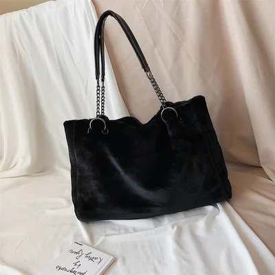 Черный Original Brand Autumn And Winter Plush Shoulder Bag& Large Capacity Chain Tote Bag Width 49cm High 31cm Thickness 13cm - Цвет: Черный