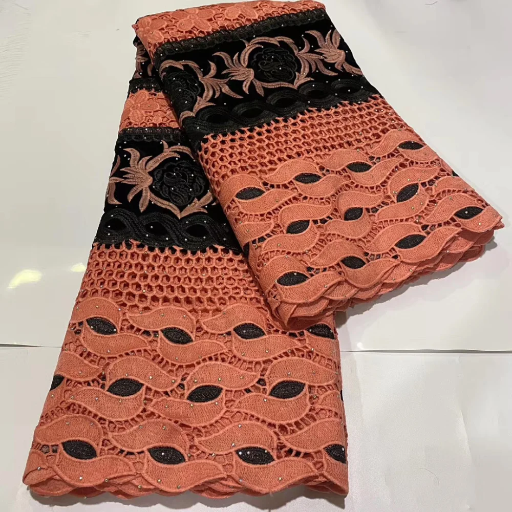 ADDEC7567F258424690782160A663E49