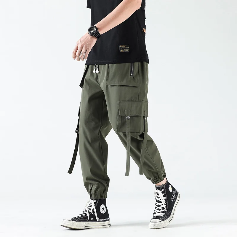 

Men's Beam Leg Casual Pants Korean Version of the Trend Slim-Fit Ins-Style-Style Japanese-Style Black Cargo Pants Men's Autumn a