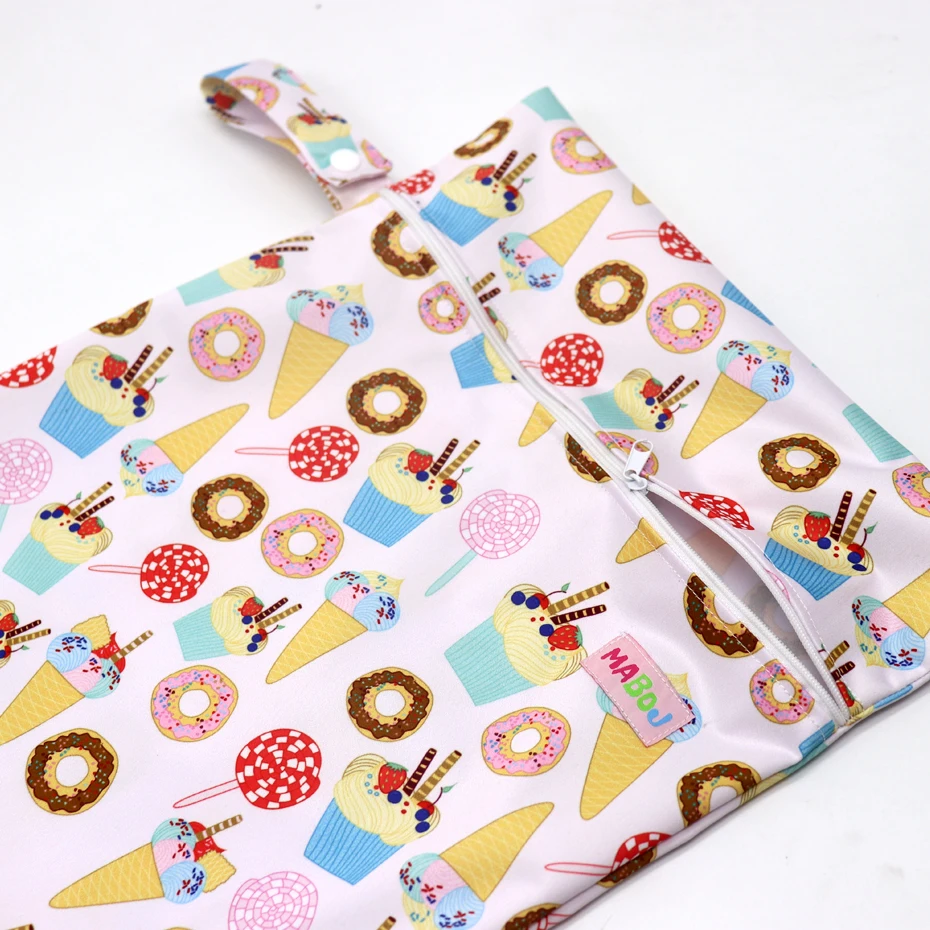 Wet Dry Bag Baby Diaper Bag Nappy Reusable Washable Waterproof PUL Snap Handle Wetbag Maternity Diaper Pouch 30*40cm