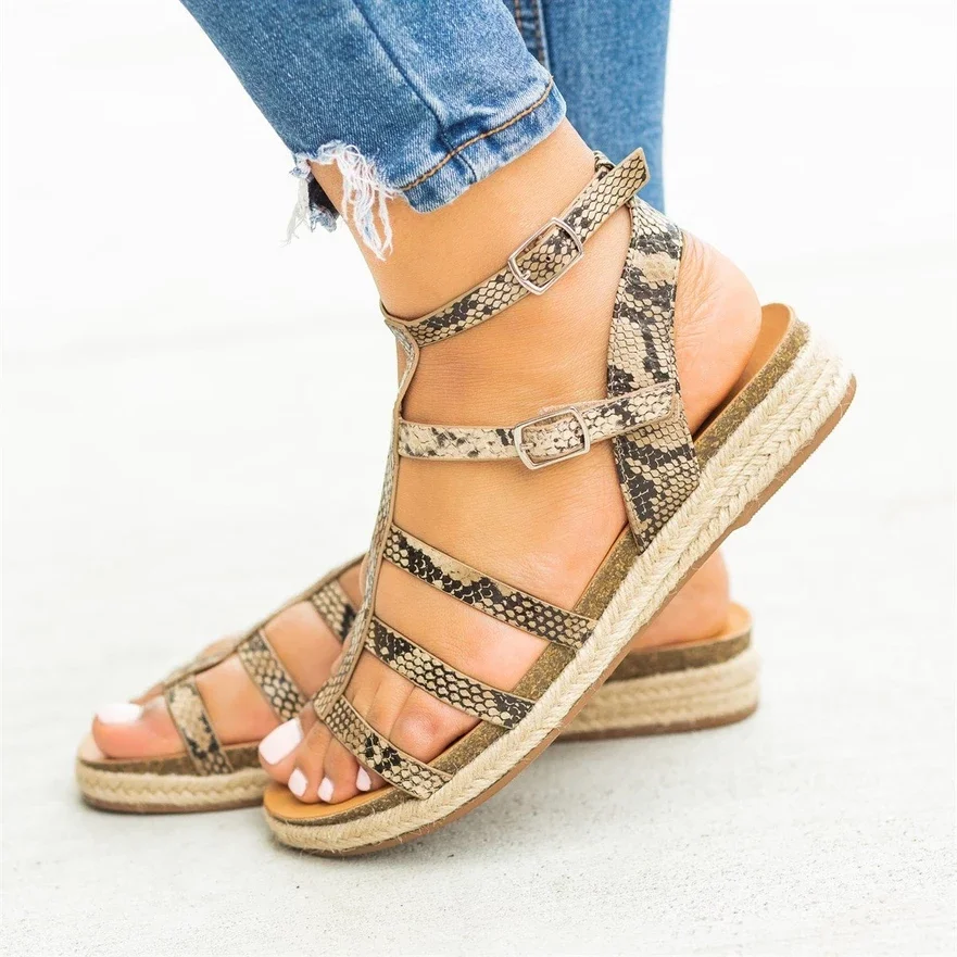 

MoneRffi Woman Shoes 2020 Summer Fahsion Snake Pattern Woman Sandals Flat Buckle Peep Toe Ladies Casual Shoes Zapatos De Mujer