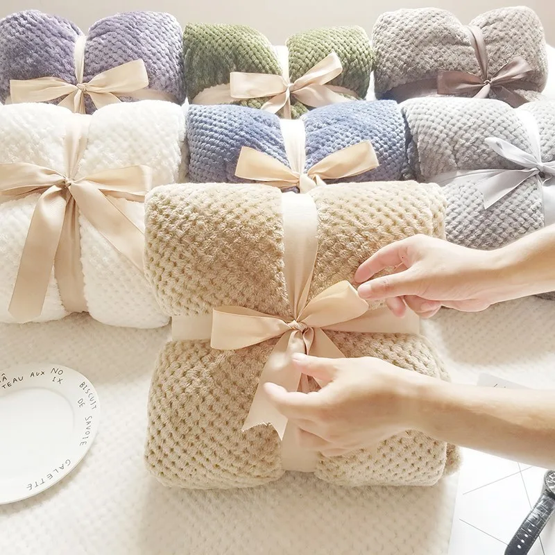 

Born Kid Comfortable Blanket Winter Soft Keep Warm Sofa/Baby Blanket Baby Boy Girl Blanket Flannel Swaddle Lamb Villus 70*100cm