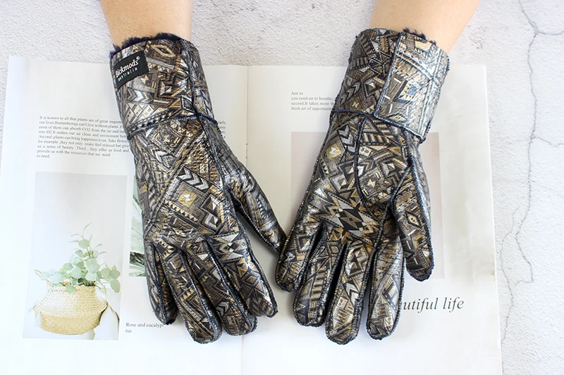Women's Thickened Winter Sheepskin Fur Gloves Windproof Warm Outdoor Motorcycle Riding Color Leather Finger Gloves