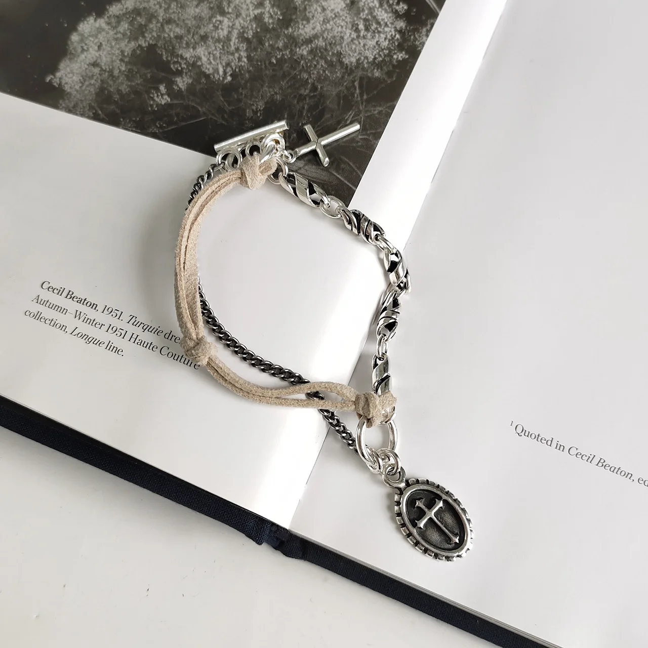 

South Korea Korean-style 925 Sterling Design Industrial Hand-woven Cross Belief Bracelets Buckle Hand Jewelry