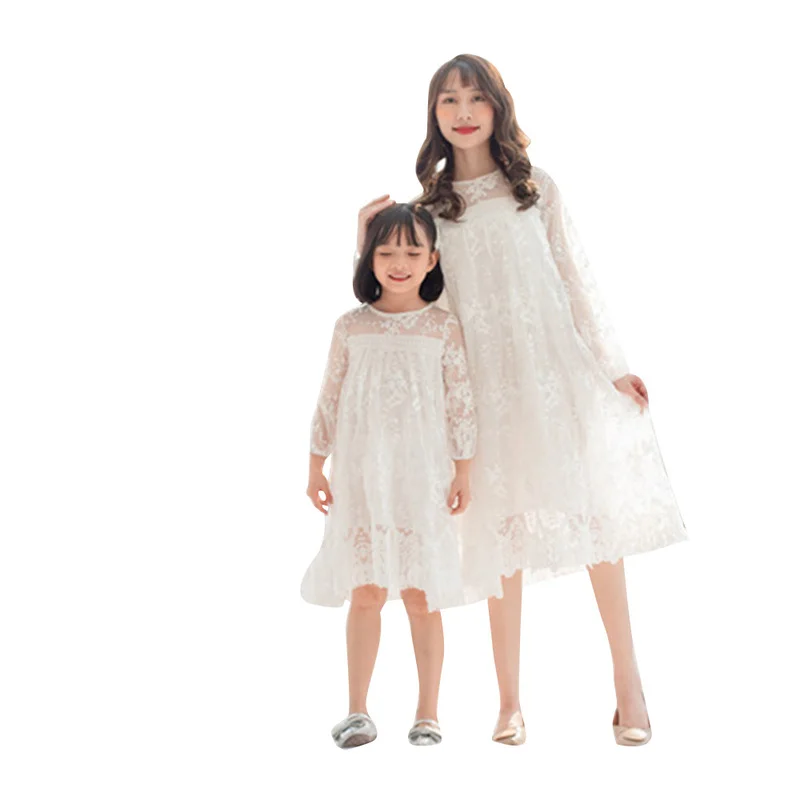 

Family Look Mom and Baby Mother Daughter Dresses Lace Hollow Mother Daughter Matching Clothes Girl and Mom Clothing Loose Dress