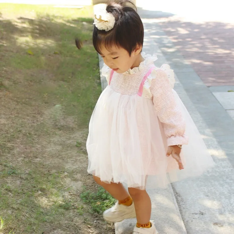 Милое Сетчатое платье для маленьких девочек; модное повседневное хлопковое кружевное платье принцессы с длинными рукавами-фонариками для дня рождения