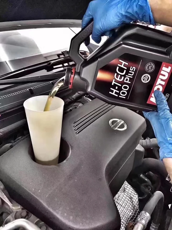 Imbuto Regolabile Per Olio Motore - Kit Riempimento Rapido Per Auto E Moto - Foto 2